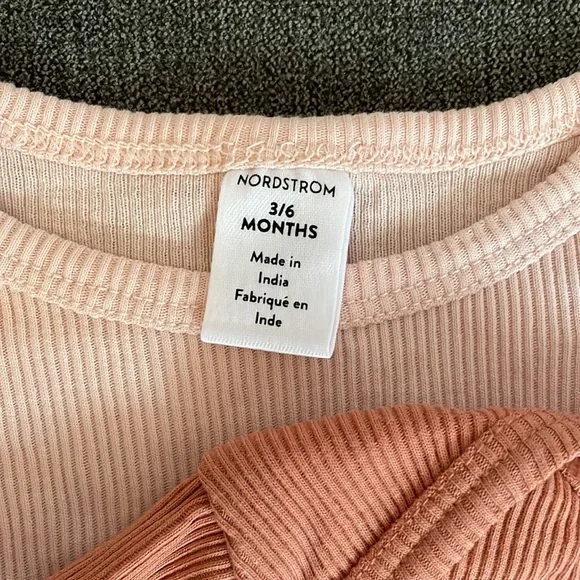 Grow with Me Nordstrom Brand Long Sleeved Onsies. Set of 3. Size 3-6mos. - Picture 2 of 3